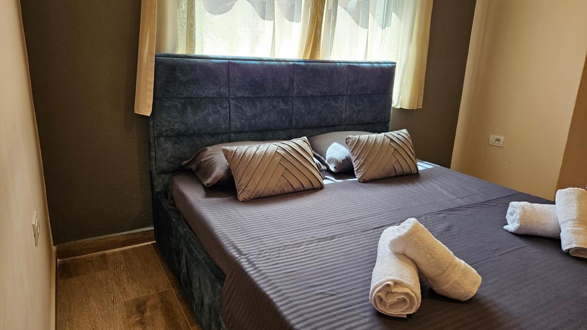 Dua'S Apartment Тирана Екстериор снимка
